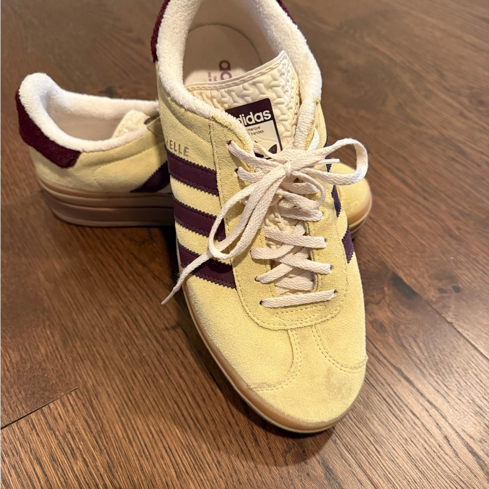 Adidas Women's Cream/Maroon Platform Gazelle